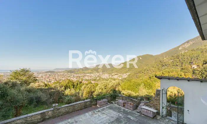 Rexer-Massa-Villa-esclusiva-con-vista-panoramica-sul-mare-Altro