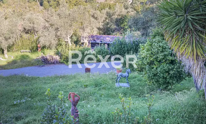 Rexer-Massa-Villa-esclusiva-con-vista-panoramica-sul-mare-Altro