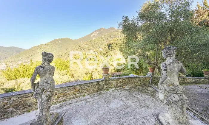 Rexer-Massa-Villa-esclusiva-con-vista-panoramica-sul-mare-Altro