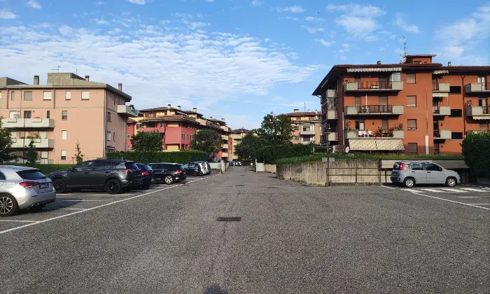 Rexer-Seriate-BILOCALE-CON-BOX-E-CANTINA-Altro