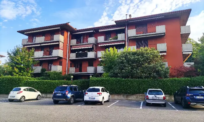 Rexer-Seriate-BILOCALE-CON-BOX-E-CANTINA-Altro