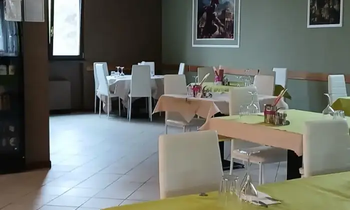 Rexer-Carpineti-Palazzo-in-Vendita-Intera-Propriet-con-Ristorante-e-Appartamenti-Altro