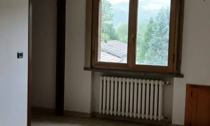 Rexer-Carpineti-Palazzo-in-Vendita-Intera-Propriet-con-Ristorante-e-Appartamenti-Altro