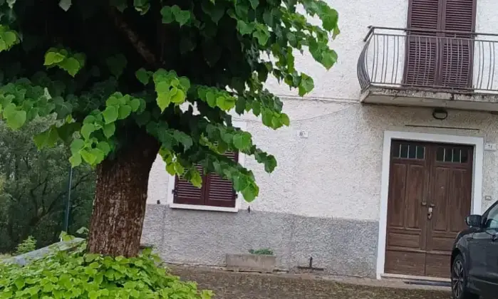 Rexer-Carpineti-Palazzo-in-Vendita-Intera-Propriet-con-Ristorante-e-Appartamenti-Altro