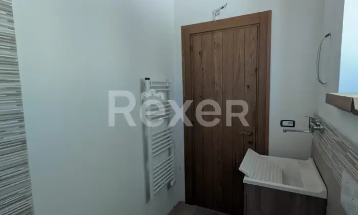Rexer-San-Gimignano-Elegante-casale-con-vigneto-e-terreno-in-vendita-a-San-Gimignano-Altro