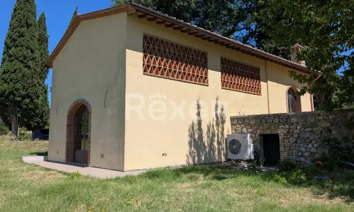 Rexer-San-Gimignano-Elegante-casale-con-vigneto-e-terreno-in-vendita-a-San-Gimignano-Altro