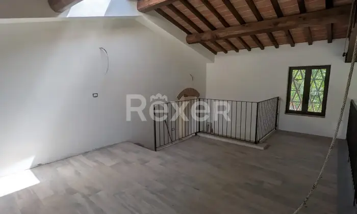 Rexer-San-Gimignano-Elegante-casale-con-vigneto-e-terreno-in-vendita-a-San-Gimignano-Altro