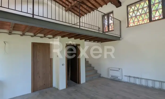 Rexer-San-Gimignano-Elegante-casale-con-vigneto-e-terreno-in-vendita-a-San-Gimignano-Altro