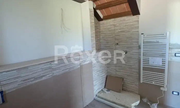 Rexer-San-Gimignano-Elegante-casale-con-vigneto-e-terreno-in-vendita-a-San-Gimignano-Altro