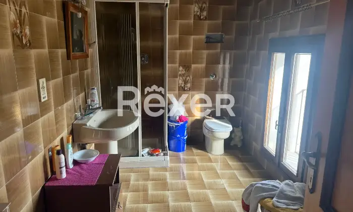 Rexer-Priabona-Intero-edificio-con-trattoria-appartamenti-e-ampi-spazi-accessori-Altro