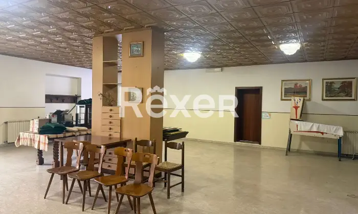 Rexer-Priabona-Intero-edificio-con-trattoria-appartamenti-e-ampi-spazi-accessori-Altro