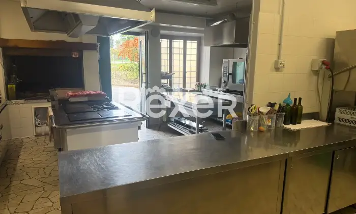 Rexer-Priabona-Intero-edificio-con-trattoria-appartamenti-e-ampi-spazi-accessori-Altro