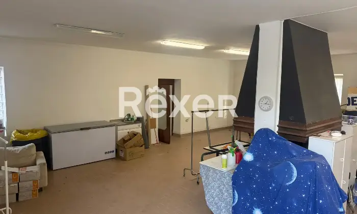 Rexer-Priabona-Intero-edificio-con-trattoria-appartamenti-e-ampi-spazi-accessori-Altro