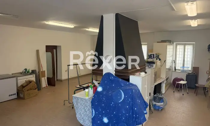 Rexer-Priabona-Intero-edificio-con-trattoria-appartamenti-e-ampi-spazi-accessori-Altro