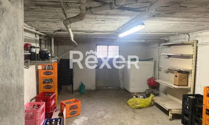 Rexer-Priabona-Intero-edificio-con-trattoria-appartamenti-e-ampi-spazi-accessori-Altro