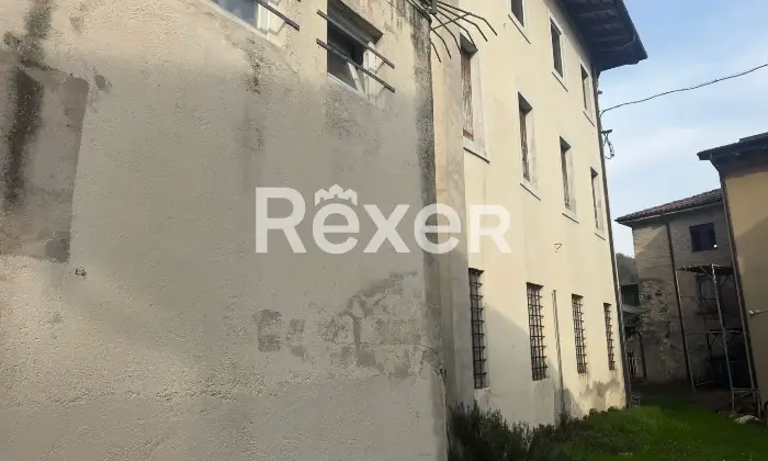 Rexer-Priabona-Intero-edificio-con-trattoria-appartamenti-e-ampi-spazi-accessori-Altro