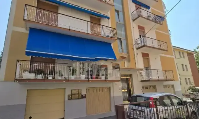 Rexer-Jesi-Quadrilocale-in-vendita-in-Via-Raffaello-Sanzio-San-Francesco-Viale-Verdi-Jesi-Altro