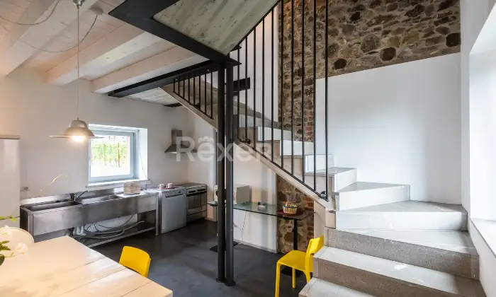 Rexer-TRICESIMO-Casa-Torre-semi-indipendente-su-quattro-livelli-con-box-doppio-e-cantina-Altro