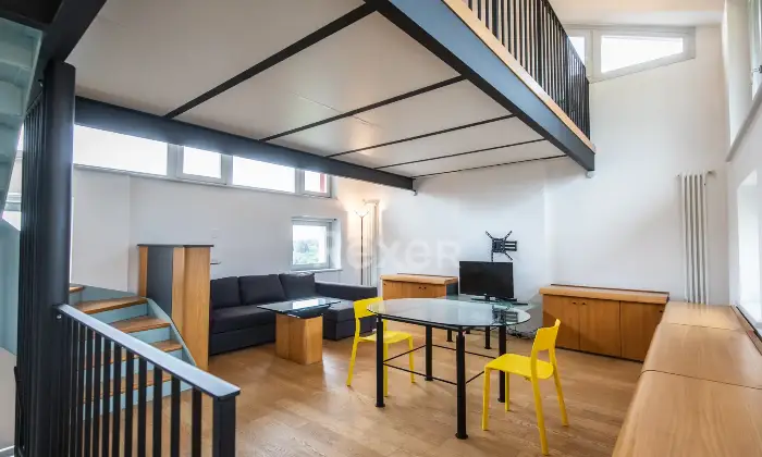 Rexer-TRICESIMO-Casa-Torre-semi-indipendente-su-quattro-livelli-con-box-doppio-e-cantina-Altro