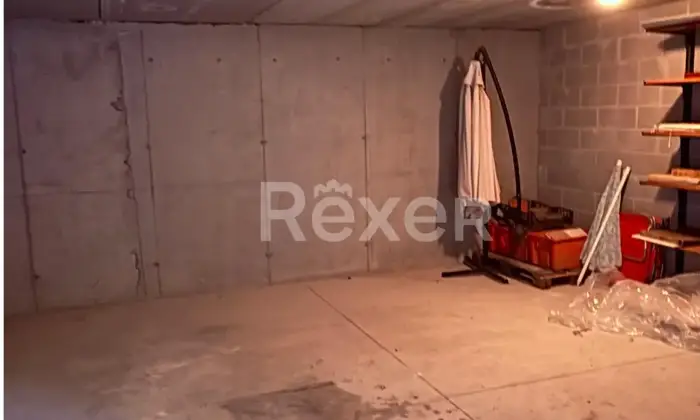 Rexer-TRICESIMO-Casa-Torre-semi-indipendente-su-quattro-livelli-con-box-doppio-e-cantina-Altro