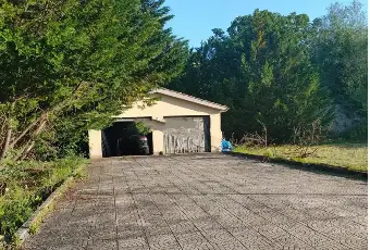 Rexer-Fabriano-Villa-di-Prestigio-in-Vendita-Via-Avenale-Fabriano-AN-Altro