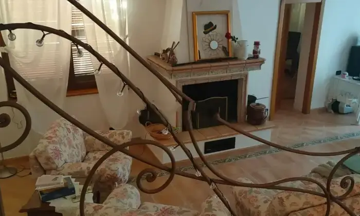 Rexer-Fabriano-Villa-di-Prestigio-in-Vendita-Via-Avenale-Fabriano-AN-Altro
