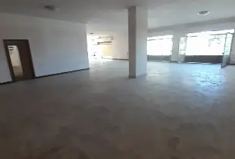 Rexer-Villa-Zaccheopetriccione-Ampio-locale-commerciale-con-vetrine-su-strada-Villa-Zaccheo-Castellalto-Altro