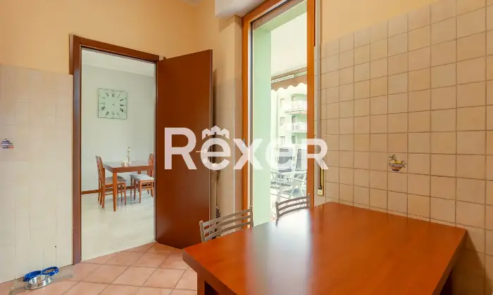 Rexer-Arese-Appartamento-di-Tre-locali-ed-autorimessa-Altro