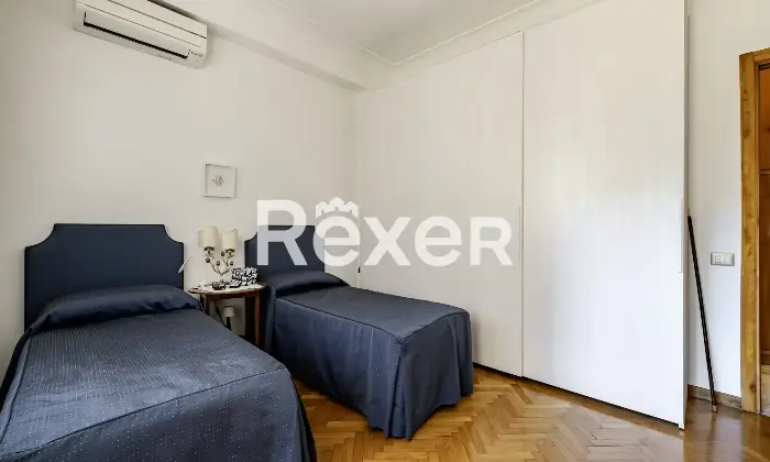 Rexer-Roma-Appartamento-in-Via-Deruta-con-box-auto-Altro