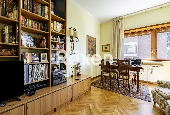 Rexer-Roma-Appartamento-in-Via-Deruta-con-box-auto-Altro