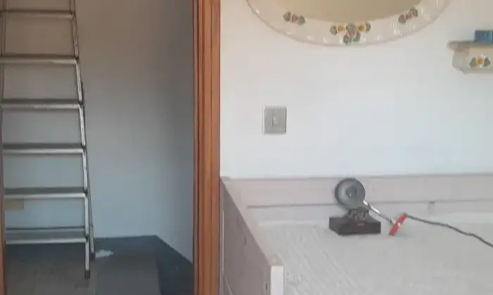 Rexer-Castel-del-Piano-Vendesi-casa-indipendente-Cucina
