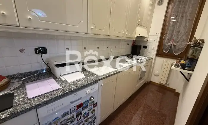Rexer-Prato-Villa-luminosa-con-giardino-e-terrazzi-in-muratura-Prato-zona-residenziale-Altro