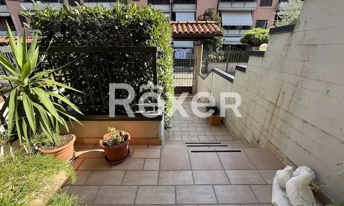 Rexer-Prato-Villa-luminosa-con-giardino-e-terrazzi-in-muratura-Prato-zona-residenziale-Altro