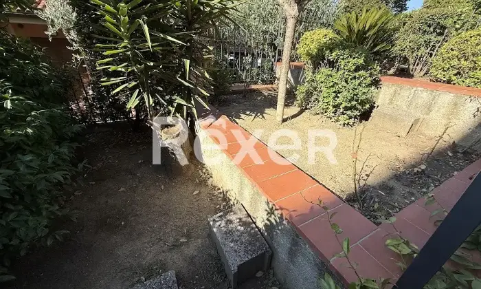 Rexer-Prato-Villa-luminosa-con-giardino-e-terrazzi-in-muratura-Prato-zona-residenziale-Altro