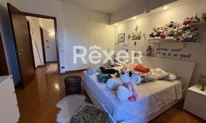 Rexer-Prato-Villa-luminosa-con-giardino-e-terrazzi-in-muratura-Prato-zona-residenziale-Altro