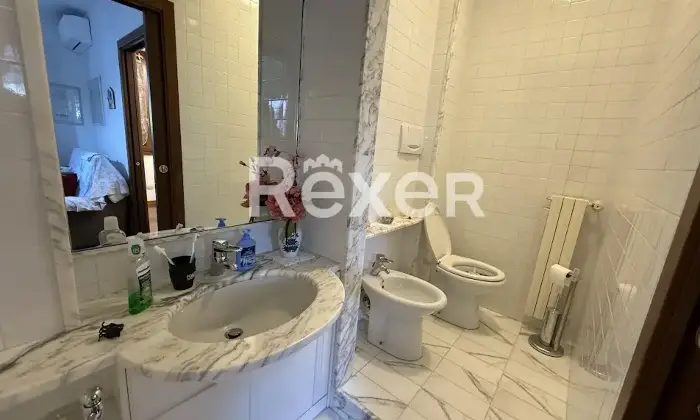 Rexer-Prato-Villa-luminosa-con-giardino-e-terrazzi-in-muratura-Prato-zona-residenziale-Altro