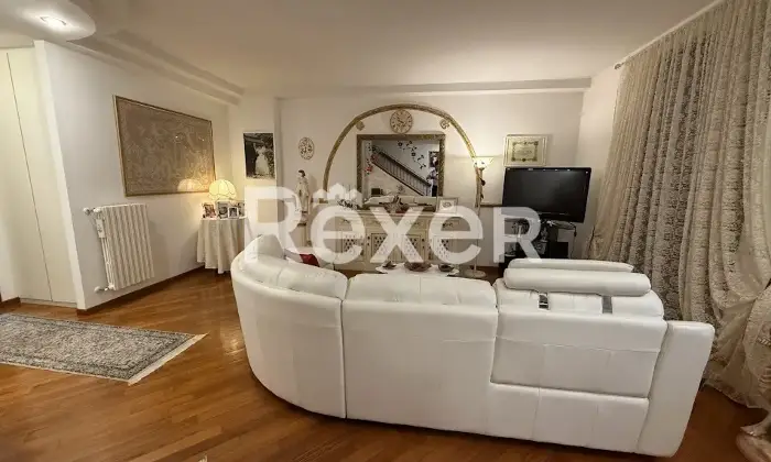 Rexer-Prato-Villa-luminosa-con-giardino-e-terrazzi-in-muratura-Prato-zona-residenziale-Altro