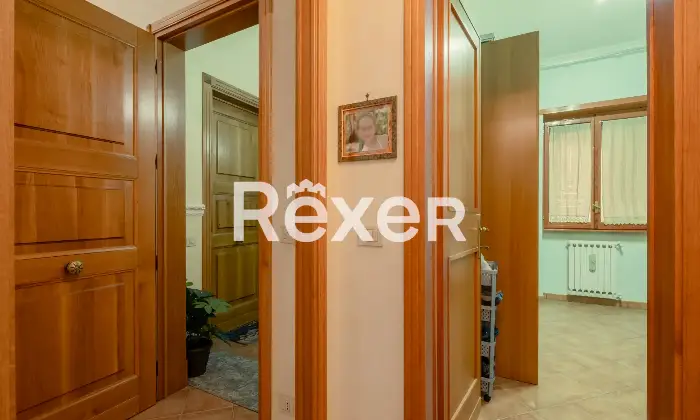 Rexer-Roma-Ottavia-Via-Della-Lucchina-Altro