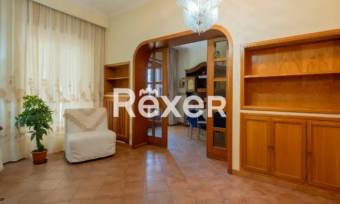 Rexer-Roma-Ottavia-Via-Della-Lucchina-Altro