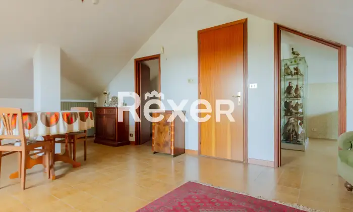 Rexer-Bricherasio-Villa-con-giardino-Altro