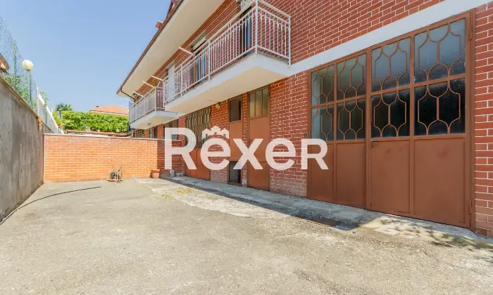 Rexer-Bricherasio-Villa-con-giardino-Altro