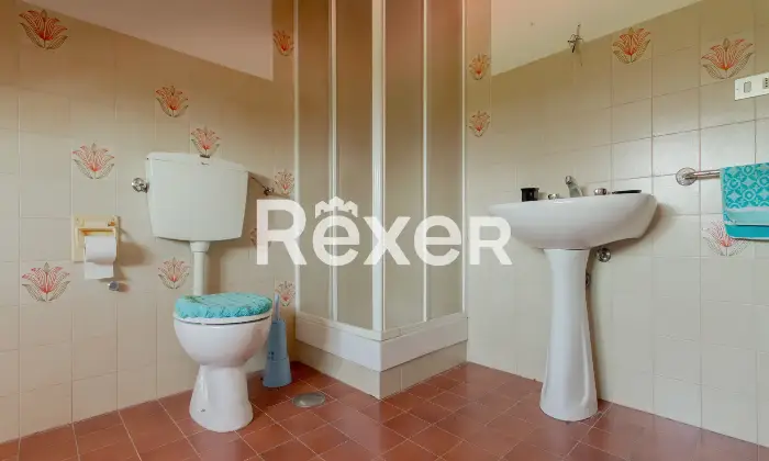 Rexer-Bricherasio-Villa-con-giardino-Altro