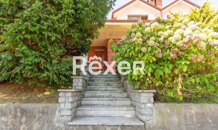 Rexer-Bricherasio-Villa-con-giardino-Altro