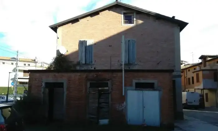 Rexer-Casinalbo-Intero-Stabile-in-Vendita-nel-Centro-di-Casinalbo-Ampio-Spazio-Commerciale-e-Residenziale-Altro