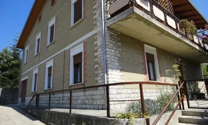 Rexer-Perugia-Appartamento-piano-terra-mannsarda-in-Strada-Tuderte-Montebello-Perugia-Altro