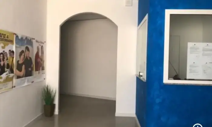 Rexer-Filottrano-Locale-commerciale-indipendente-di-m-con-ampio-terreno-Ideale-per-molteplici-usi-Altro