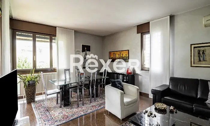 Rexer-Cadoneghe-Villa-singola-su-lotto-di-Mq-in-ottimo-stato-conservativo-con-parco-piantumato-bellissima-taverna-terrazze-e-garage-doppio-Altro