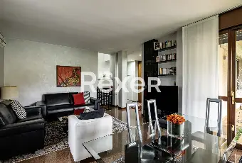 Rexer-Cadoneghe-Villa-singola-su-lotto-di-Mq-in-ottimo-stato-conservativo-con-parco-piantumato-bellissima-taverna-terrazze-e-garage-doppio-Altro