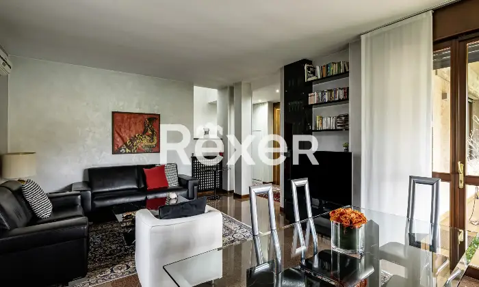 Rexer-Cadoneghe-Villa-singola-su-lotto-di-Mq-in-ottimo-stato-conservativo-con-parco-piantumato-bellissima-taverna-terrazze-e-garage-doppio-Altro