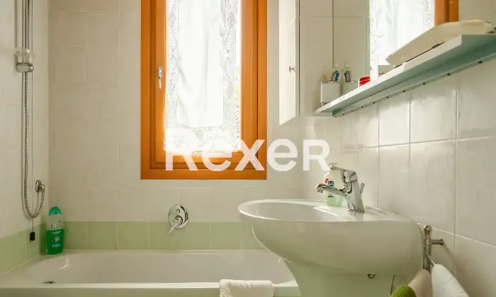 Rexer-Toscolano-Maderno-TOSCOLANO-MADERNO-Localit-GAINO-QUADRILOCALE-CON-TERRAZZO-VISTA-LAGO-Altro